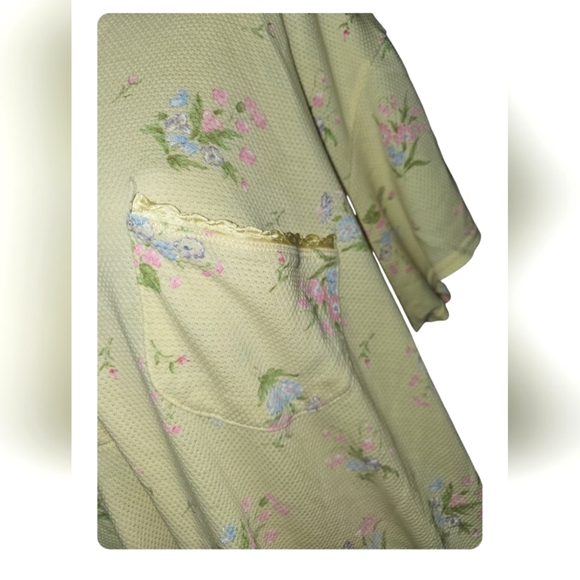 CottageCore Nightgown Floral Vintage Waffle Satin Details - Picture 3 of 9
